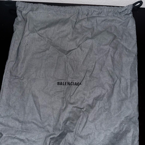 Balenciaga trainers, size 10, black with red - Picture 4 of 4